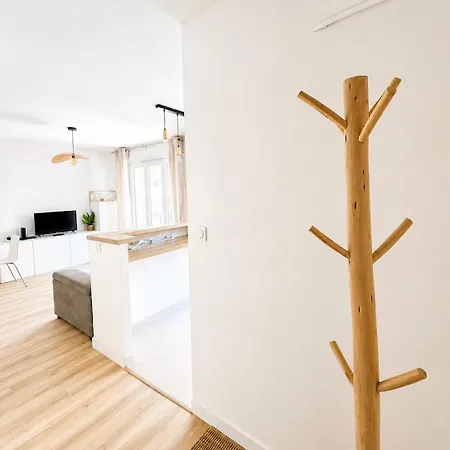 4 Couchages - A 2 Min De La A Pied - Parking Et Linge En Option *